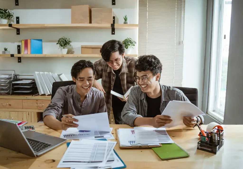 Tugas Divisi Procurement