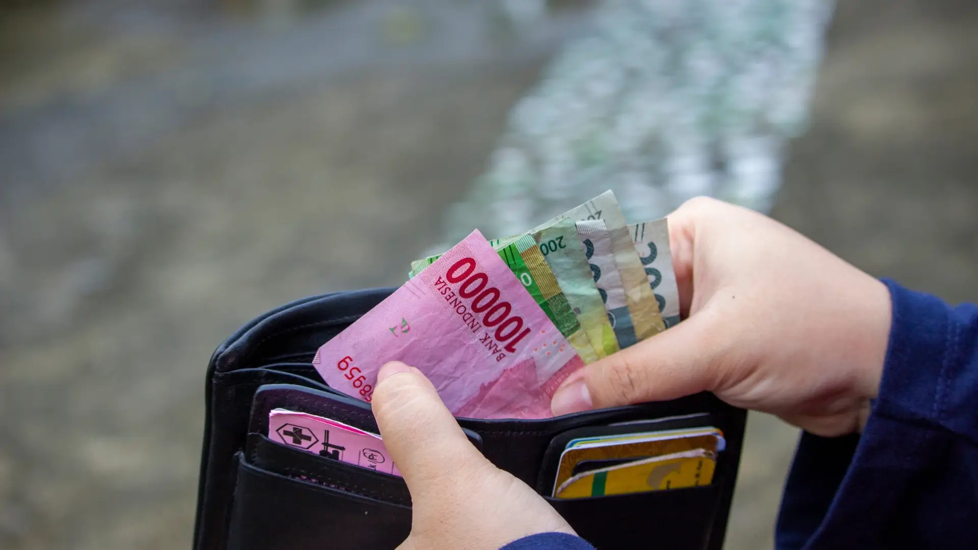 Buat Anggaran Tetap_ 50–30–20 Versi Hemat