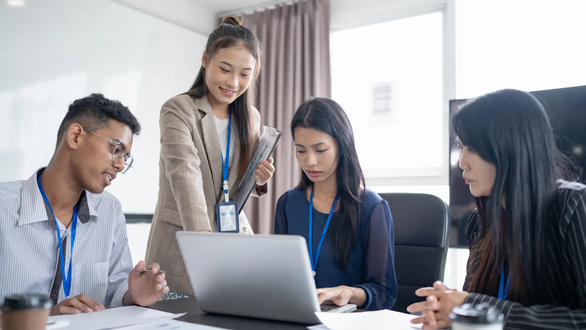 Mengabaikan Prosedur dan Regulasi Internal