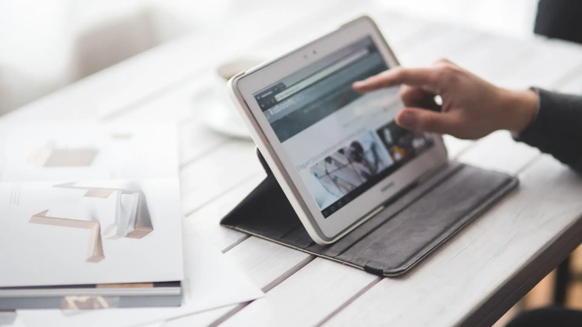 Tidak Memanfaatkan Teknologi Secara Maksimal